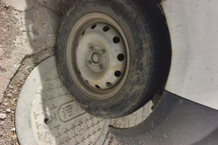 Used Jinbei Hiace X30 2020 1.5L Van Super-Enjoyment Model China VI Standard SWC15M
