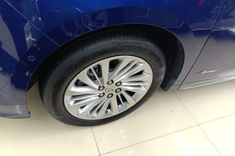 Used Buick Century 2023 2.0T Six-Seater Yinshi Edition Left Front Wheel Hub