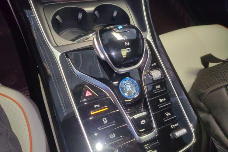 Used BYD Qin PLUS 2024 HONOR Edition DM-i 120KM Leading Model
