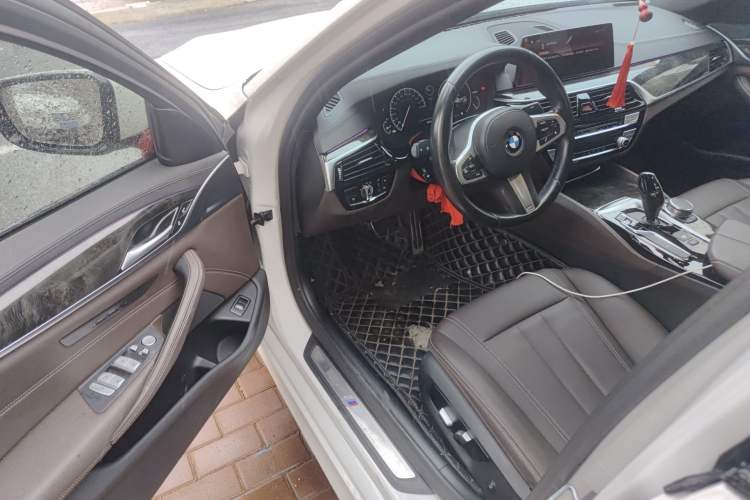 Used BMW 5 Series 2019 Restyled 525Li M Sport Package Driver Seat