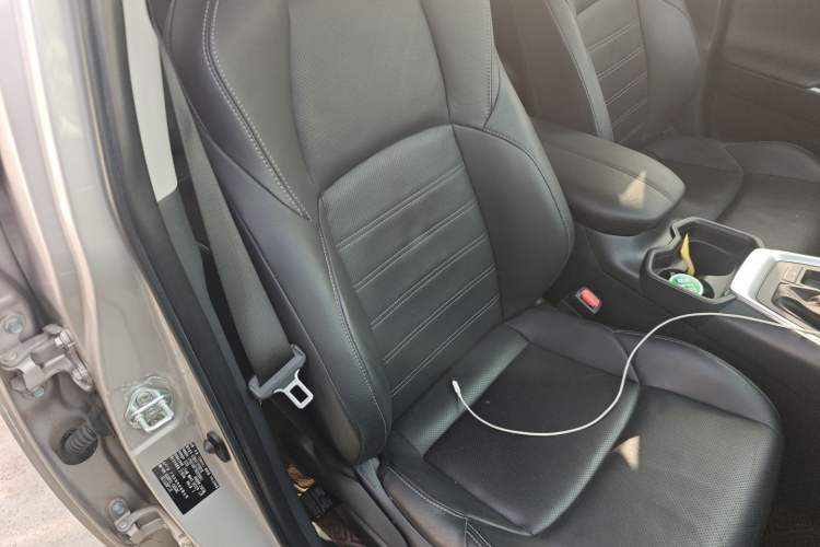 Used Toyota Wildlander 2022 Dual-Engine 2.5L E-CVT Two-Wheel Drive Luxury Edition
