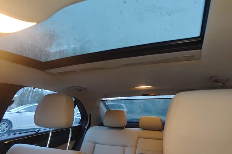 Used Mercedes-Benz E-Class 2010 E 260 CGI Fashion Model