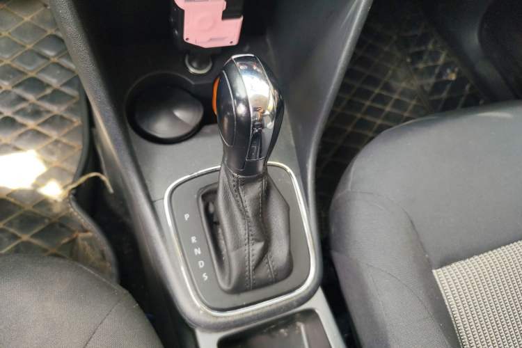 Used Volkswagen Polo 2018 1.5L Automatic Advanced Driving Model Gear Lever