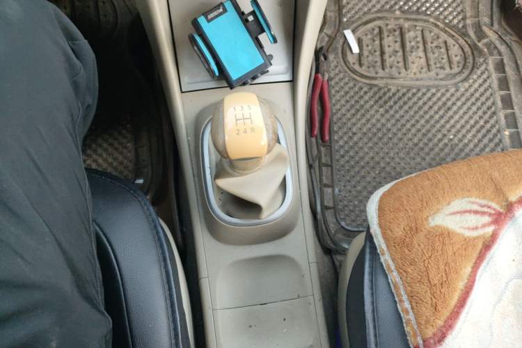 Used Nissan Sylphy 2012 Classic 1.6XE Manual Comfort Edition Gear Lever