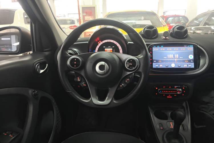 Used smart forfour 2016 1.0L 52 kW Passion Edition