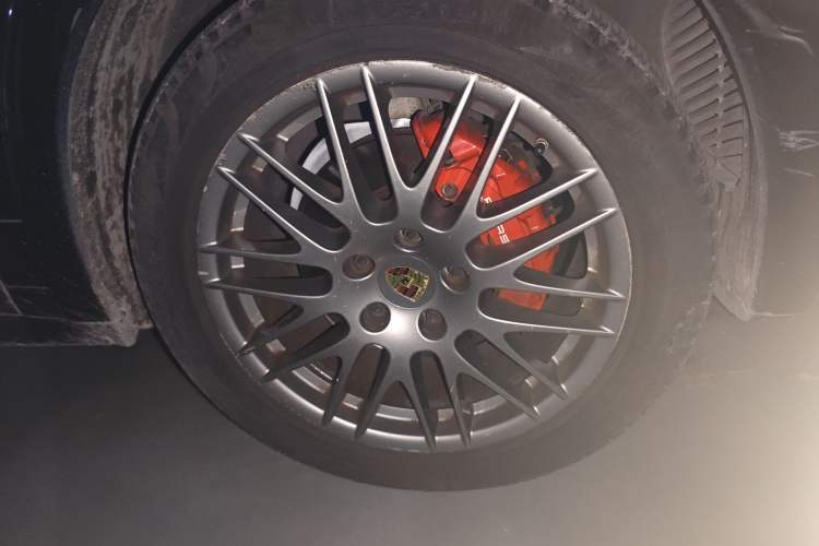 Used Porsche Cayenne 2014 Cayenne Platinum Edition 3.0T