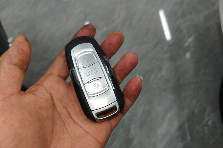 Used Geely Auto Emgrand X7 Sport 2021 Million Edition 1.8TD DCT Two-Wheel Drive Comfort Model
