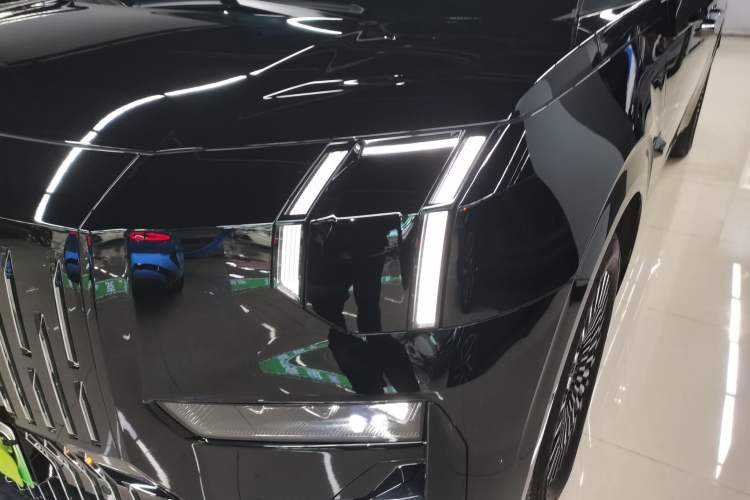 Used Zeekr 009 2024 Six-Seat Executive Version 4WD 108 kWh Left Front Headlight