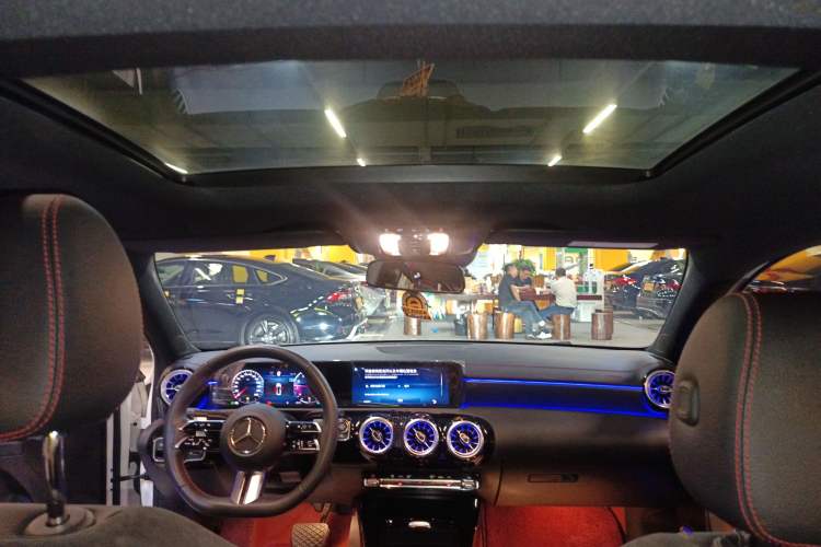 Used Mercedes-Benz A-Class 2024 Updated A 200 L Fashion Version Headliner