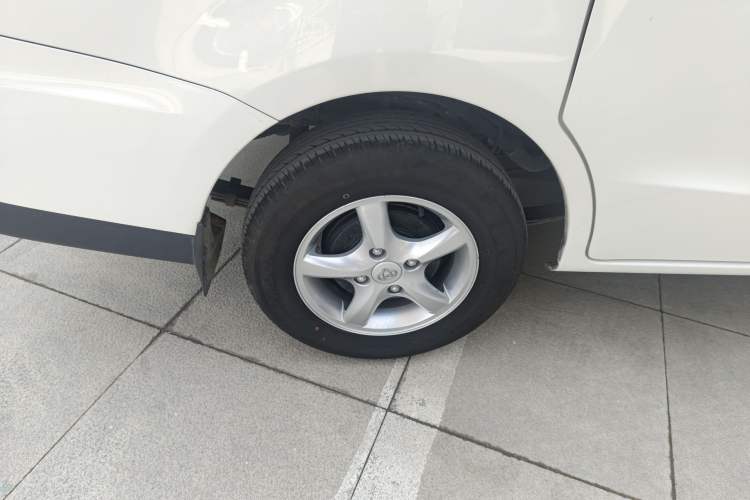 Used CHANGAN KAICHENG Ounuo S 2021 1.5L Ono S Smart Edition Dual-Steaming Air-Conditioned Bus JL473QG Right Rear Wheel Hub