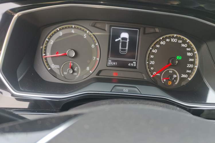 Used Volkswagen Sagitar 2020 280TSI DSG Comfort Version China VI Standard Odometer Close Up