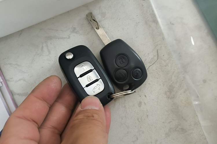 Used smart fortwo 2015 1.0L 52 kW hardtop Dynamic version
