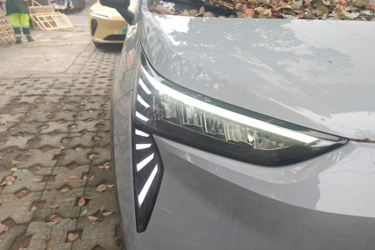 Used AION Y 2021 70 Enjoyment Tech Edition Exterior 6