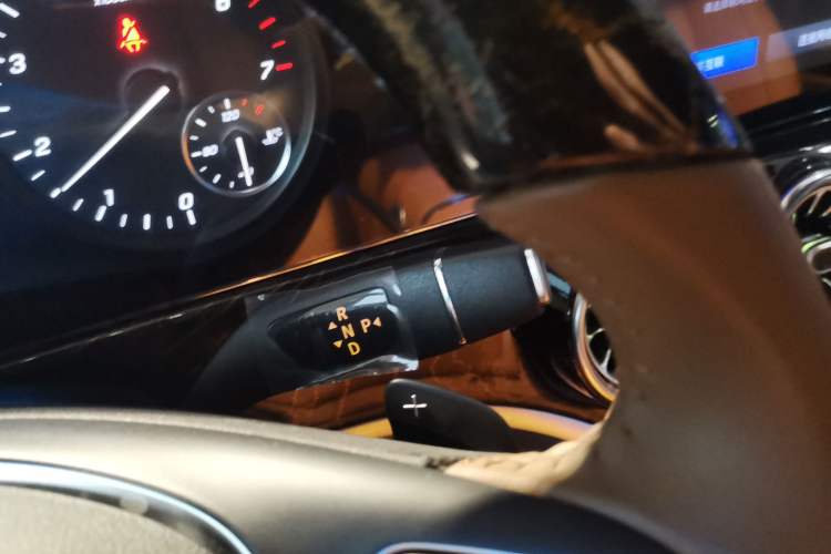 Used Mercedes-Benz Vito 2023 2.0T Business Version 7 Seats
