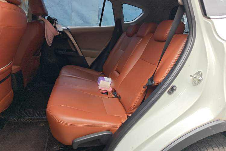 Used Toyota RAV4 2013 2.0L CVT Two-Wheel Drive Urban Edition