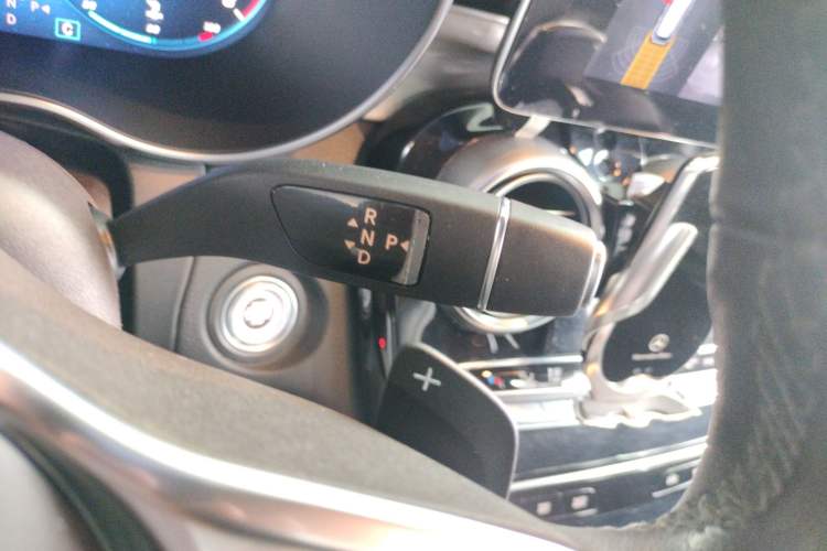 Used Mercedes-Benz GLC 2020 Facelifted GLC 260 L 4MATIC Dynamic Edition
