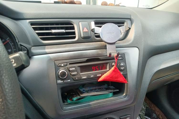 Used Kia K2 2012 Sedan 1.4L Automatic GLS Commemorative Edition Audio And AC Panel