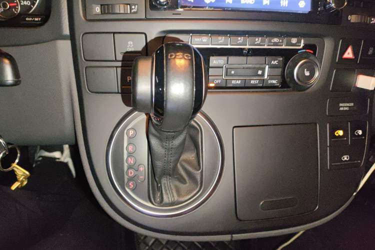 Used Volkswagen Multivan 2012 2.0 TSI Four-Wheel Drive Deluxe Edition