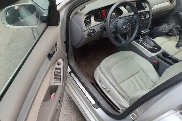 Used Audi A4L 2012 2.0 TFSI Automatic Technology Model
