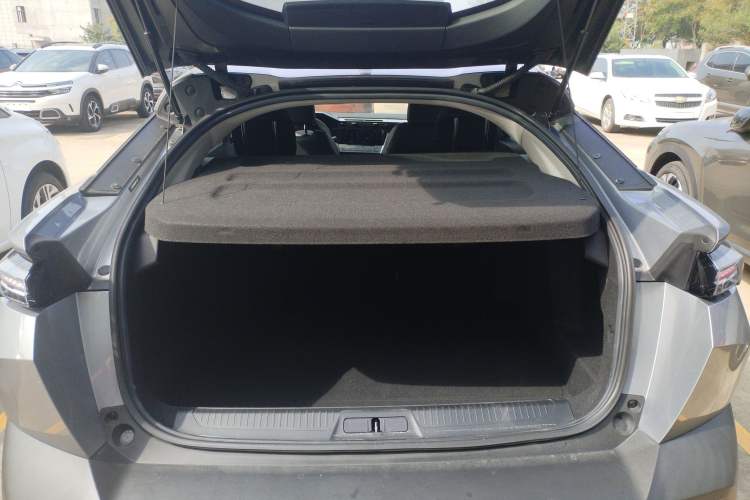 Used Peugeot 408X 2023 Gravity Edition
