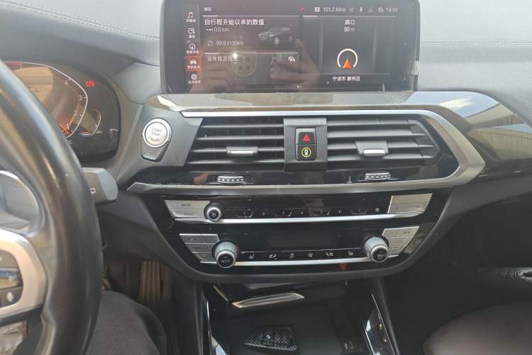 Used BMW X3 2020 xDrive30i Luxury Model with M Sport Package Audio And AC Panel