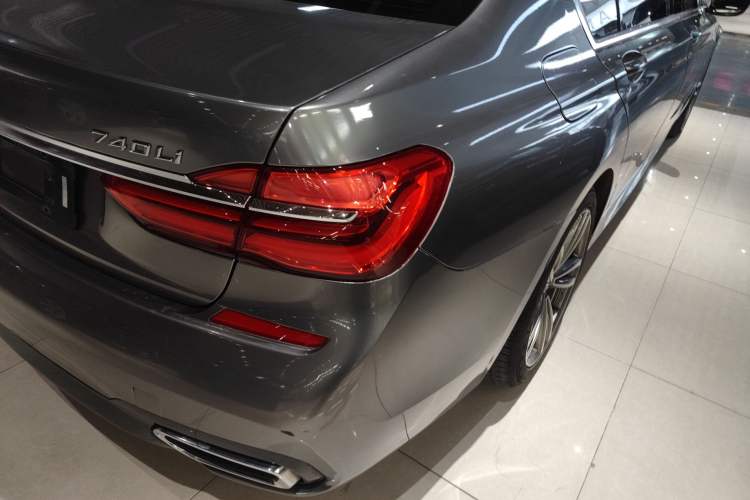 Used BMW 7 Series 2018 730Li Leading Model M Sport Package
