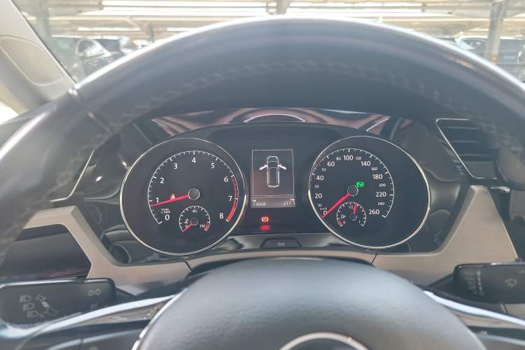 Used Volkswagen Touran 2018 Volkswagen Touran L 280TSI DSG Boundary Edition 7 Seats China V Emission Standard