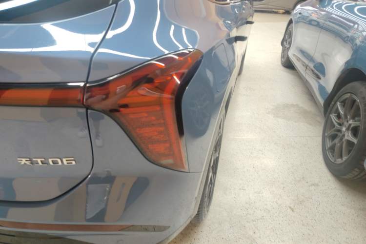 Used Hongqi Tiangong 06 2025 660 4x4 Smart Selection Edition
