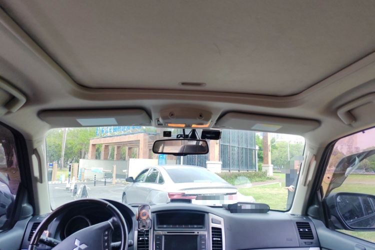 Used Mitsubishi Pajero 2016 3.0L Automatic Prestige Version China V Standard
