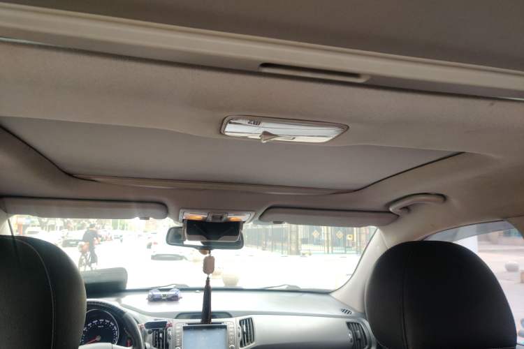 Used Kia Sportage R 2014 2.0L Automatic Two-Wheel Drive DLX
