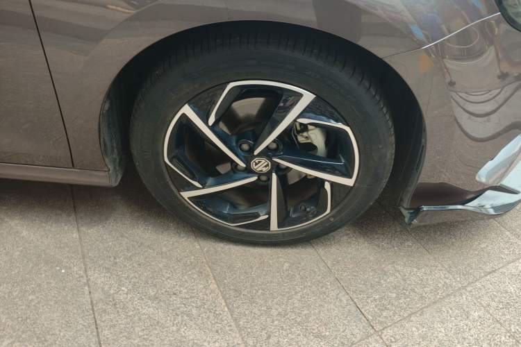 Used MG 5 2021 300TGI DCT Elegant Luxury Edition Right Front Wheel Hub