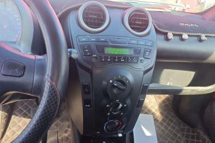 Used BYD F0 2015 1.0L AMT XuanKu Model
