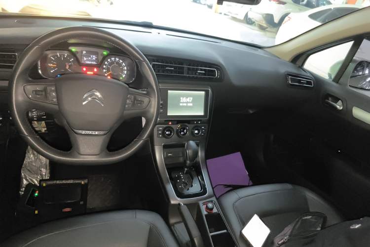 Used Citroen C4 Sega 2016 1.2THP Automatic Luxury Model Audio And AC Panel