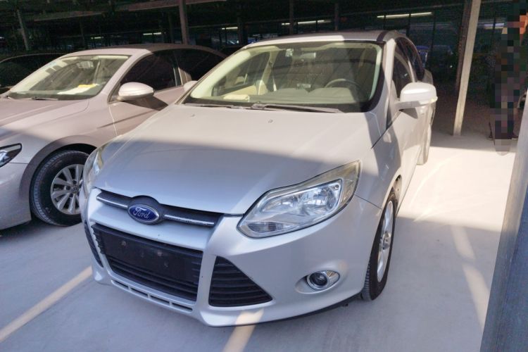 Used Ford Focus 2012 Sedan 1.6L Manual Fashion Edition