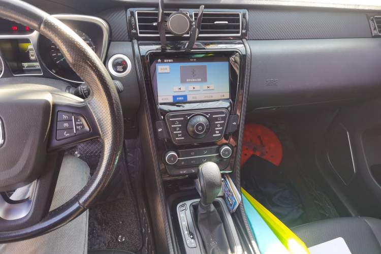 Used JMC Yusheng S330 2016 1.5L GTDi Automatic Two-Wheel Drive Prestige Edition
