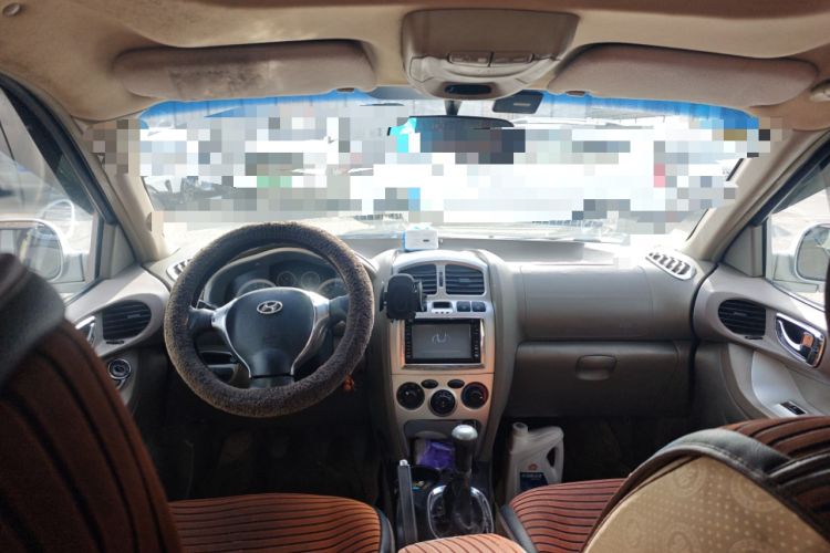 Used Huatai Santa Fe Classic 2012 2.0L Gasoline Manual Luxury Version