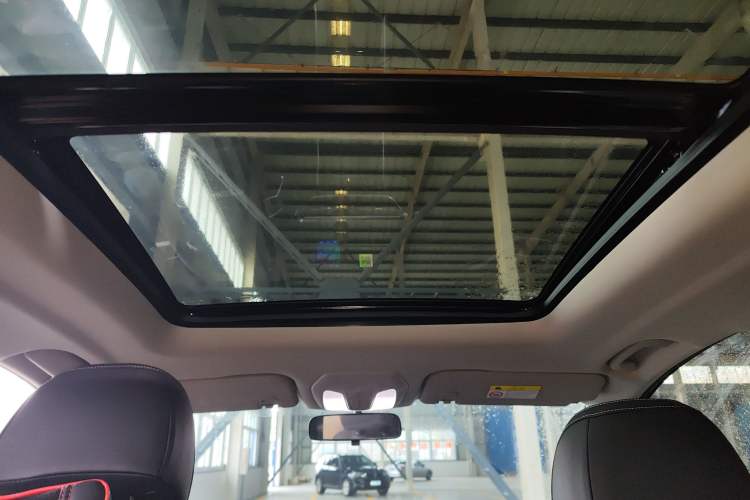 Used SAIC MAXUS G50 2023 PLUS 1.5T Automatic Escort Edition Headliner