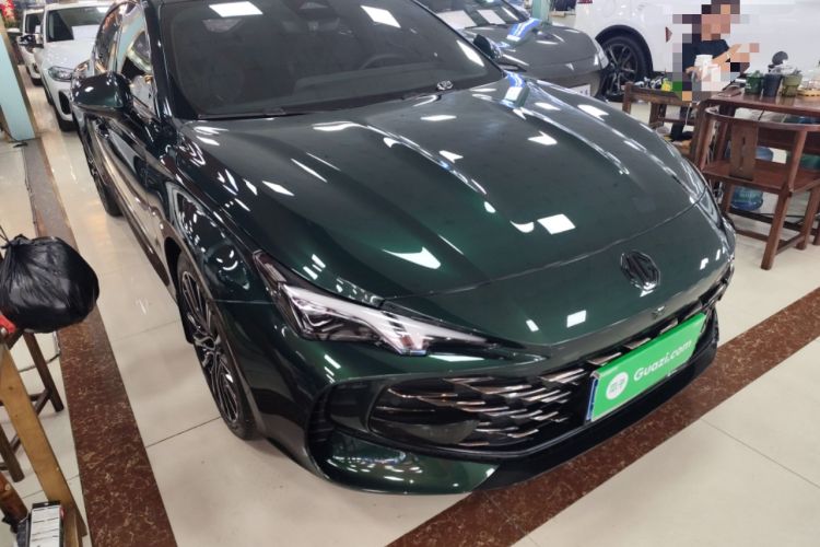 Used MG 7 2023 1.5T DCT Elegant & Graceful Edition Front Right 45 Deg