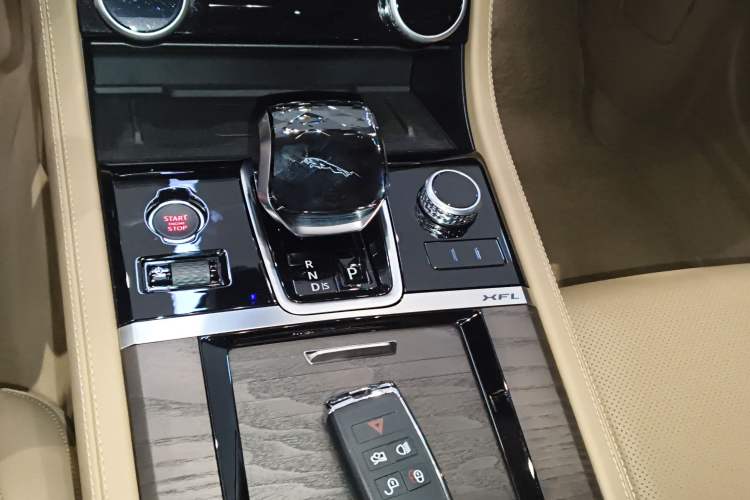 Used Jaguar XFL 2024 2.0T P250 Two-Wheel Drive Prestige Luxury Edition
