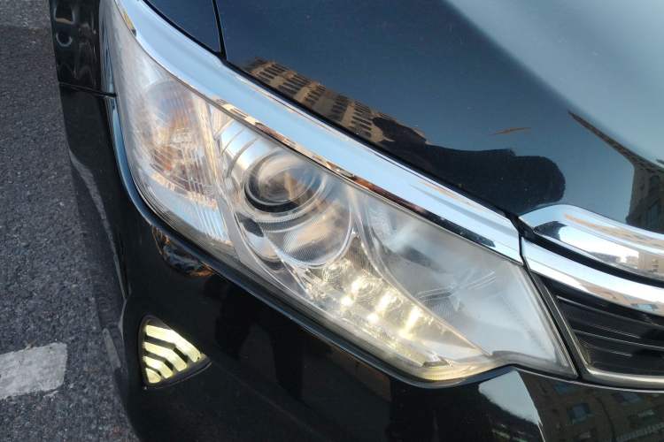 Used Toyota Camry 2016 2.0G 10th Anniversary Leading Edition
