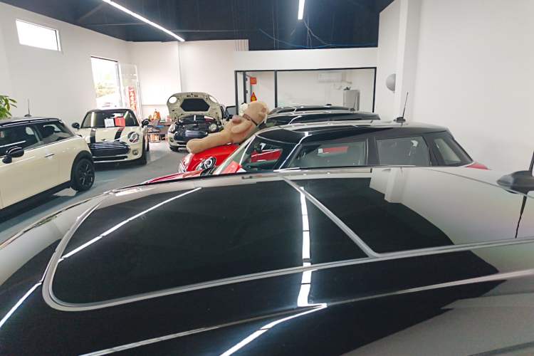 Used MINI 2021 1.5T COOPER Classic Edition Five-Door Version
