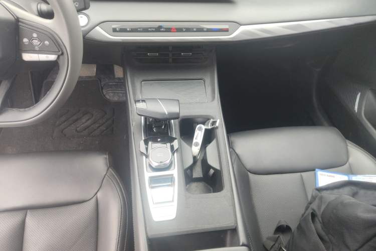 Used CHANGAN Ruicheng PLUS 2023 1.5T DCT Prestige Edition