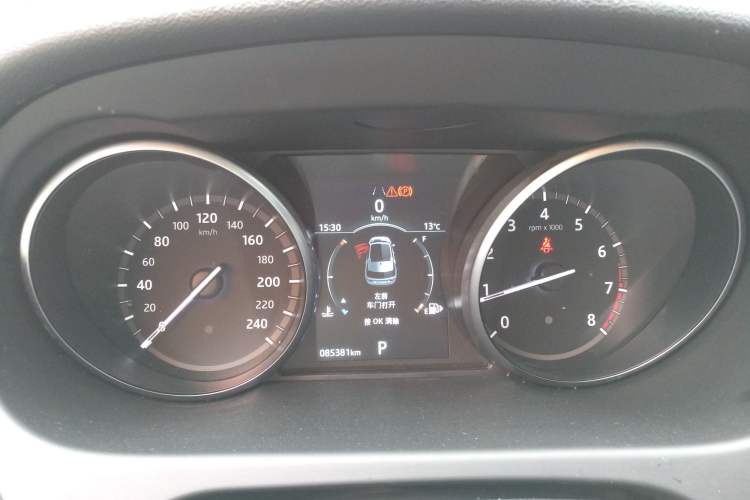 Used Land Rover Discovery Sport 2019 240 PS SE Version China VI Standard Instrument Cluster