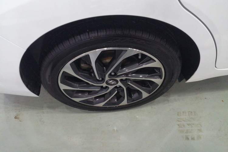 Used Hyundai Elantra (6th Generation / Lingdong) 2019 1.4T Dual-Clutch Xuan Dong · Dynamic Model Right Rear Wheel Hub