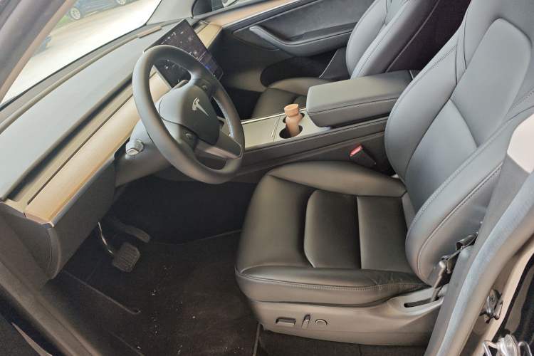 Used Tesla Model Y 2022 Revised Version Rear-Wheel Drive Left Front Seat