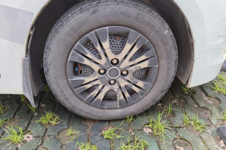 Used Hyundai Verna (older generation) 2014 1.4L Manual Smart GLS Trim
