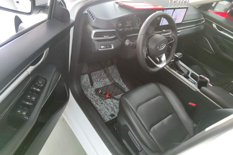 Used Geely Auto Emgrand 2023 4th Generation Champion Edition 1.5L CVT Prestige Model Driver Seat