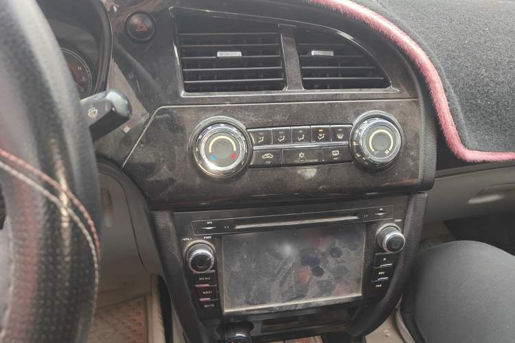 Used Soueast V3 Lingyue 2014 1.5L Manual Style Value Edition Audio And AC Panel