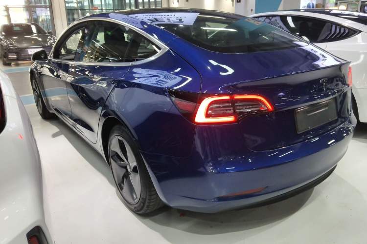 Used Tesla Model 3 (Import) 2019 Long-Range Rear-Wheel-Drive Version