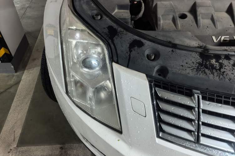 Used Cadillac SRX 2014 3.0L Comfort Model Right Front Headlight